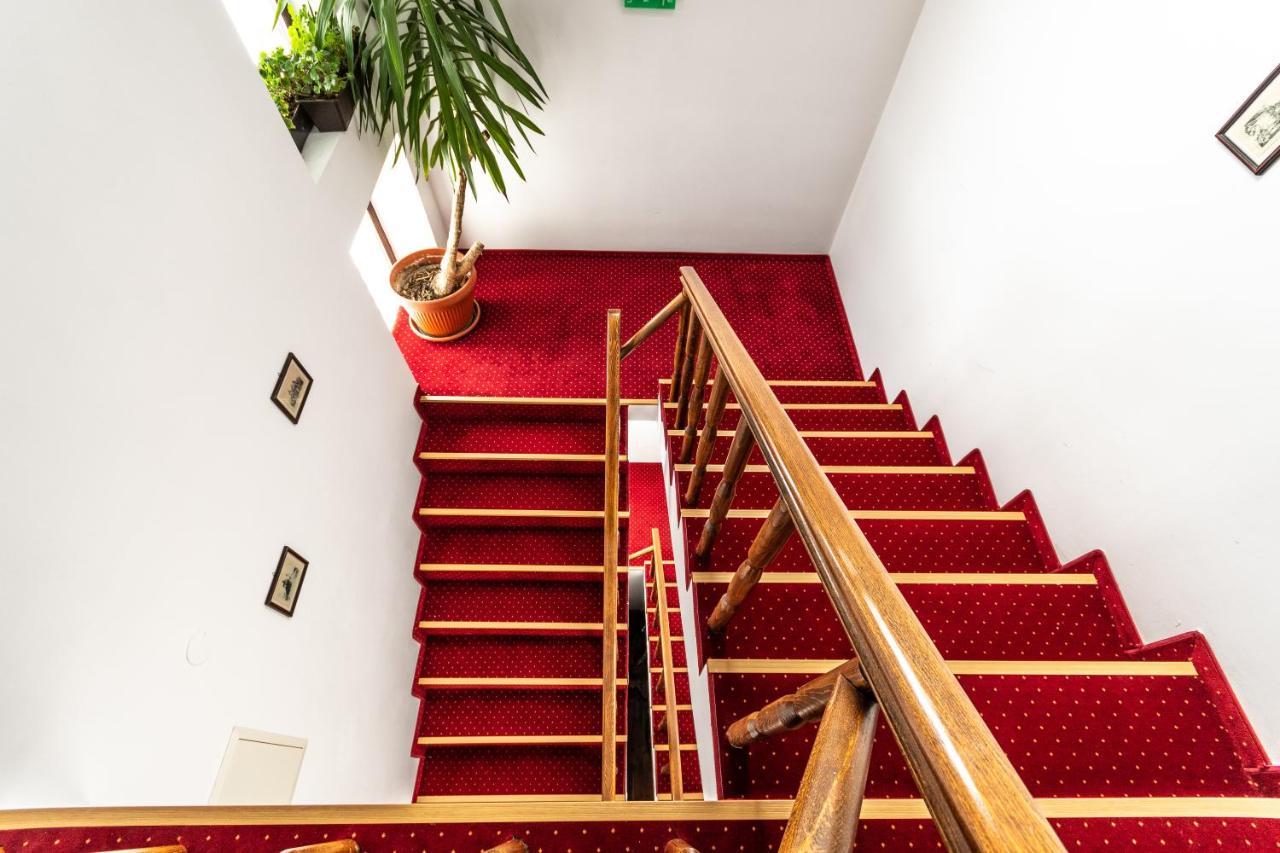 Serena Guesthouse Bran Bran  Extérieur photo