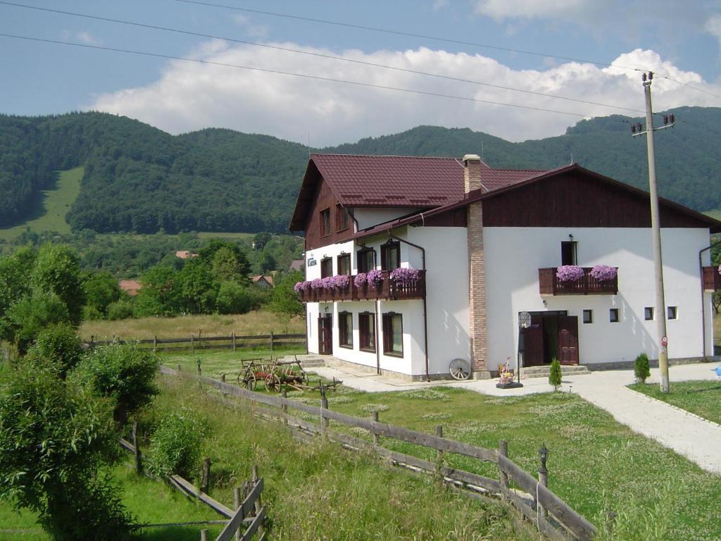 Serena Guesthouse Bran Bran  Extérieur photo